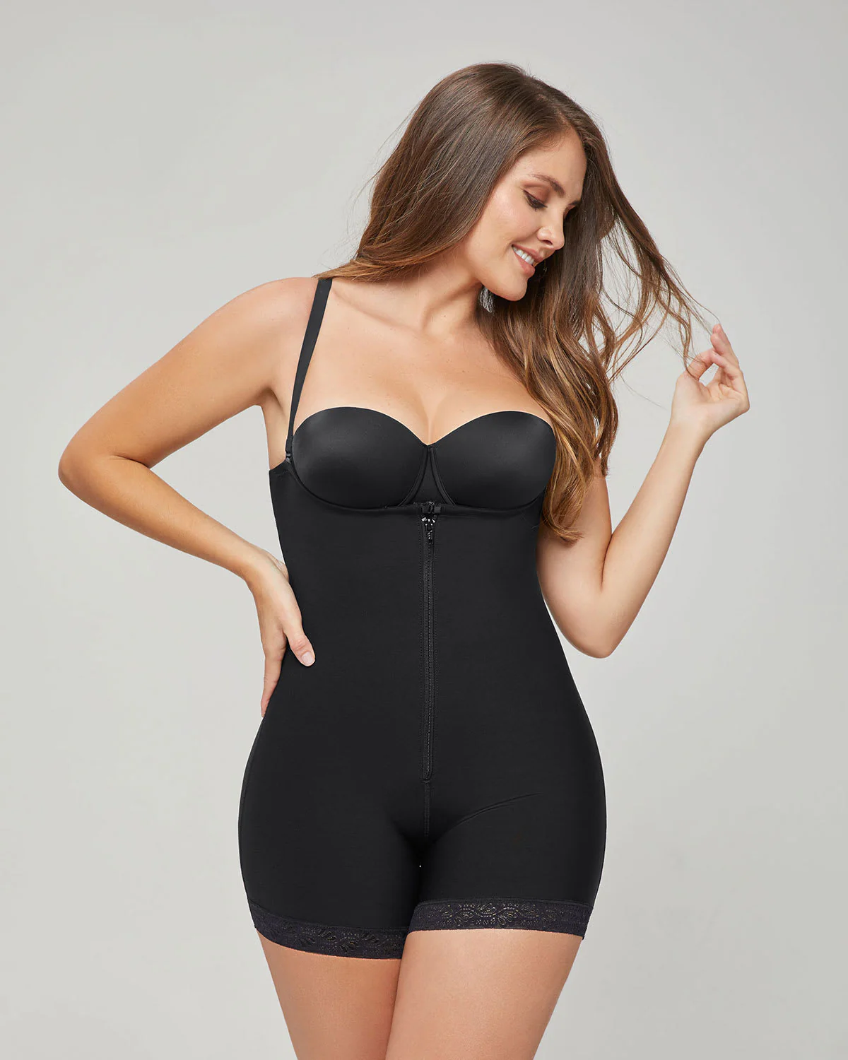 Panty faja tipo short de control fuerte levanta cola