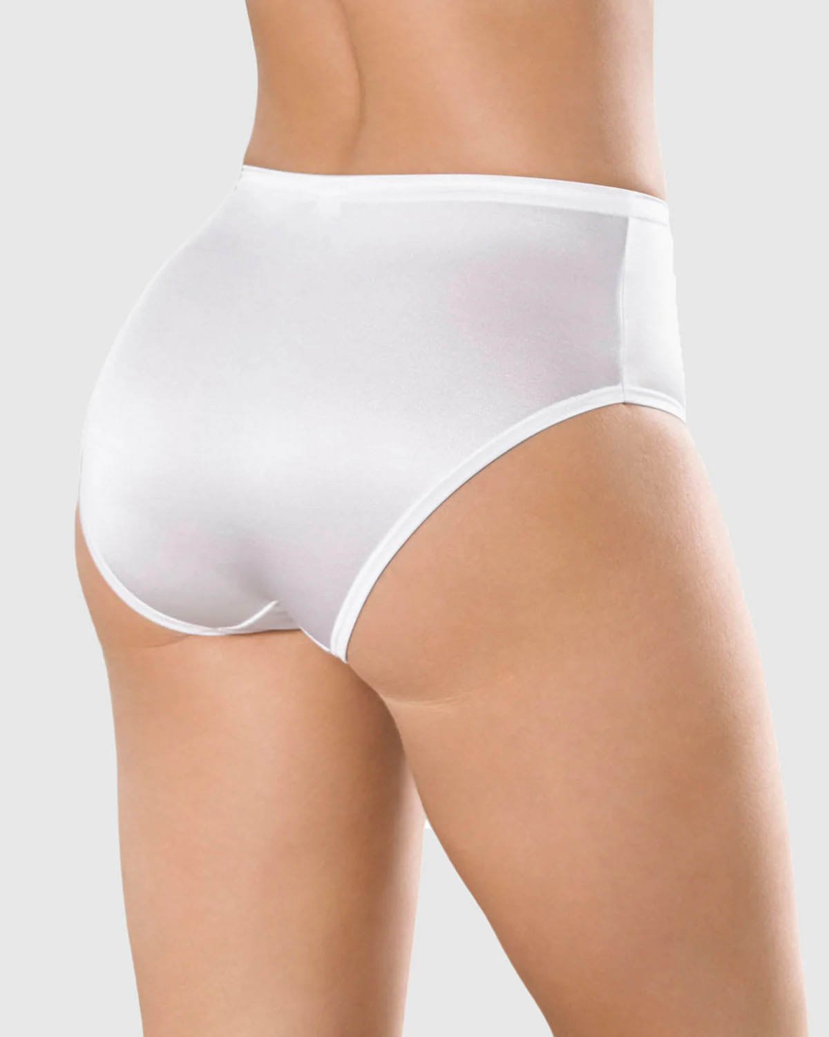 Panty clásico de control con excelente cubrimiento en tela suave