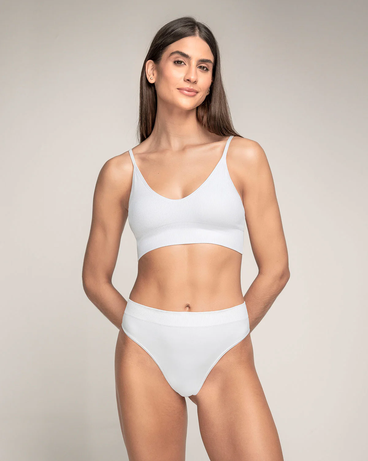 Top en tecnología seamless con textura acanalada Natural Comfort - Imagen 3