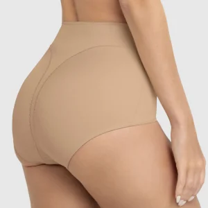 Panty clásico de control y tiro alto