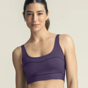 Top deportivo con cargaderas dobles en espalda