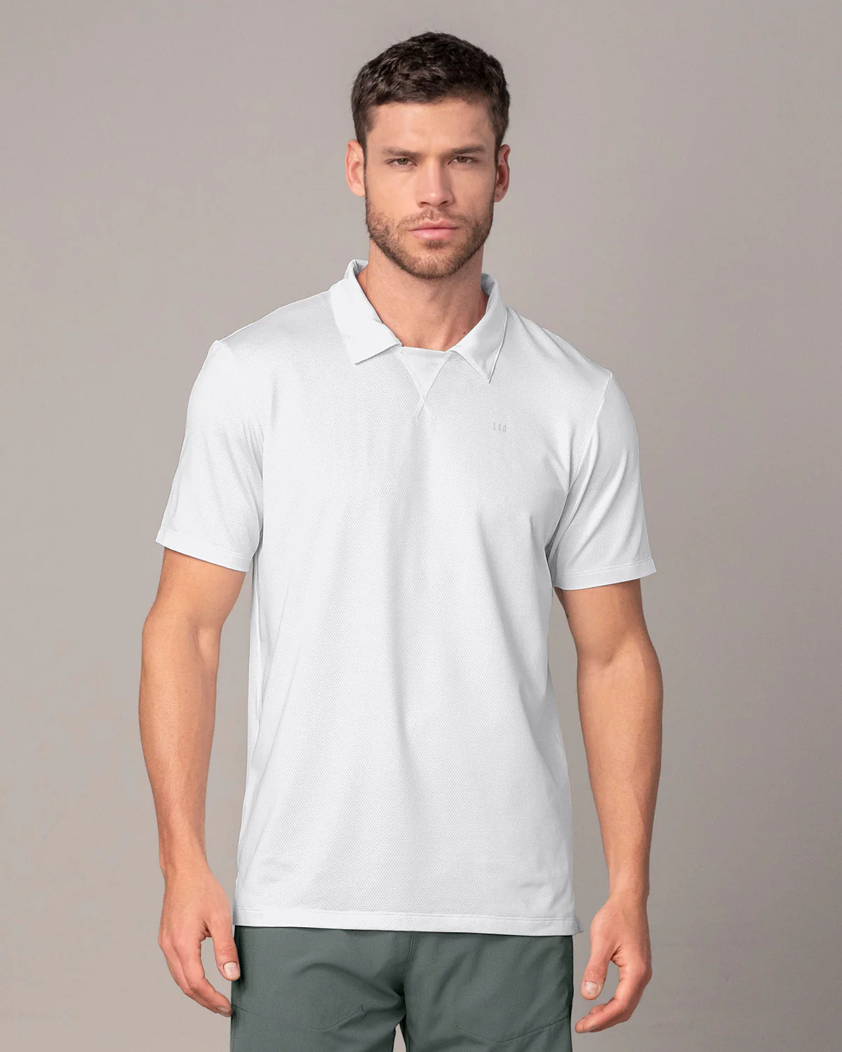 Camiseta deportiva transpirable con cuello tipo polo - Imagen 6