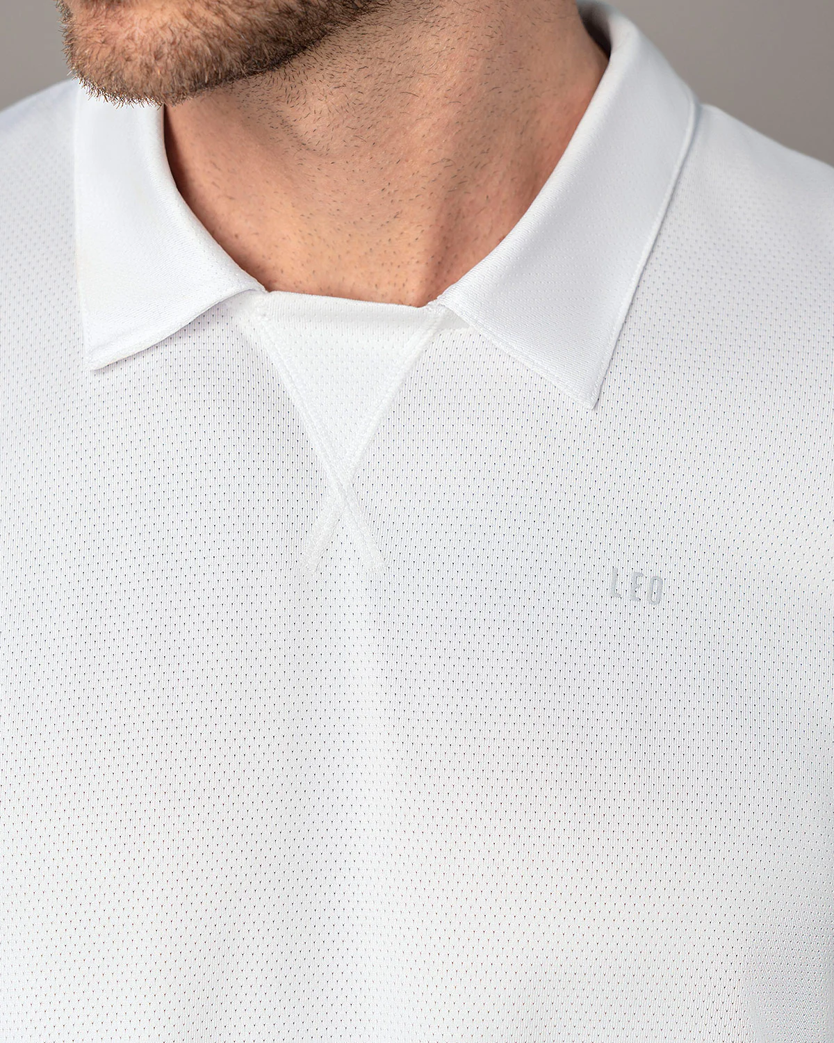 Camiseta deportiva transpirable con cuello tipo polo - Imagen 8