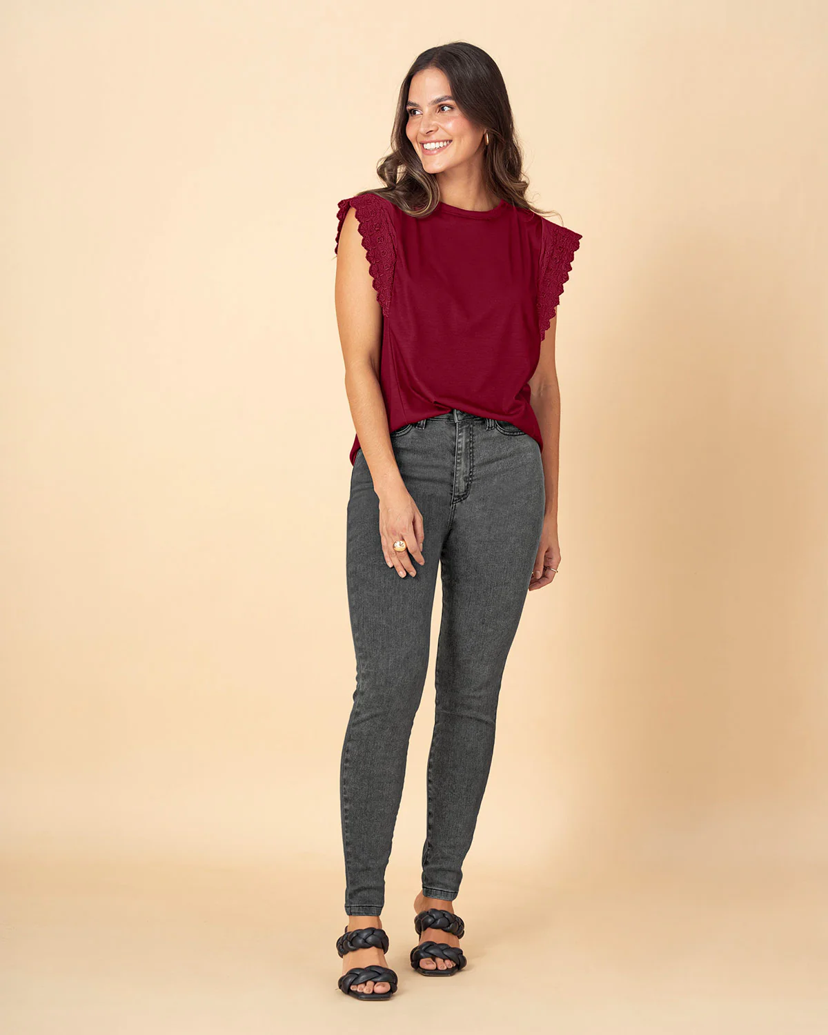 Camiseta manga sisa con detalle ojalillo en hombros - Imagen 4