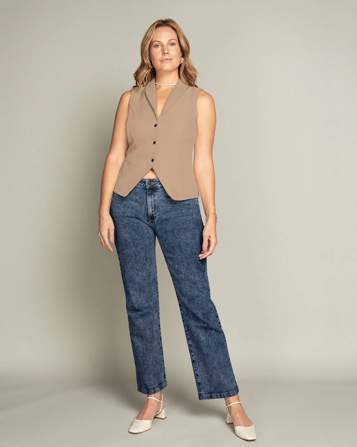 Chaleco corto de escote en V con solapas - Imagen 4