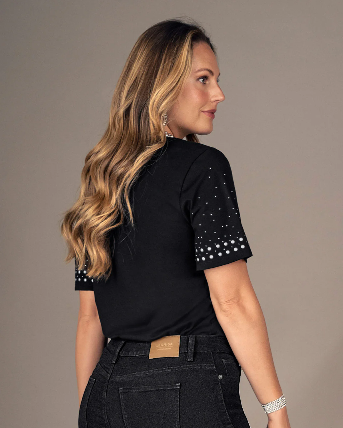 Blusa con piedras decorativas en mangas - Imagen 7