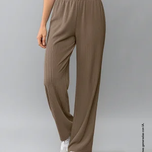 Pantalón sporty bota ancha con elástico en cintura