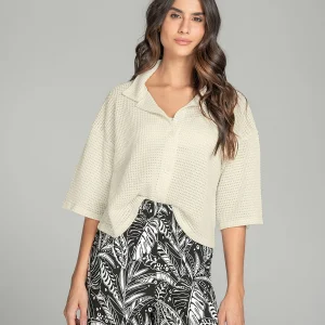 Camisa manga 3/4 con cuello camisero sport y perilla funcional