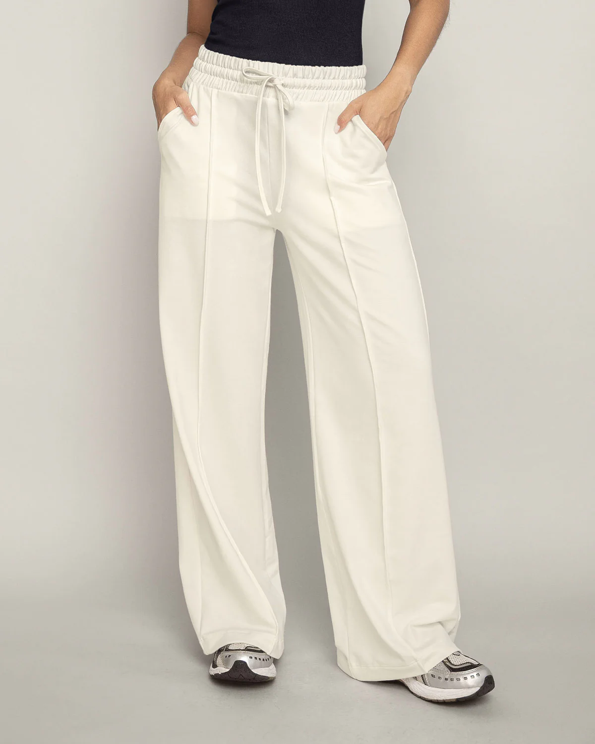 Pantalón tipo jogger con bota ancha - Imagen 4