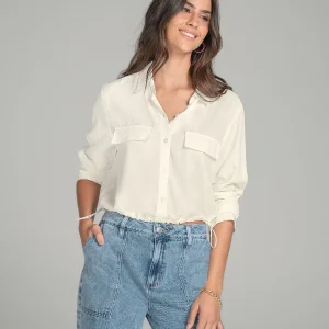 Blusa manga larga con perilla funcional y elástico en ruedo