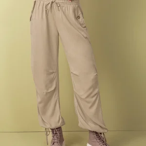 Pantalón tiro bajo bota recta