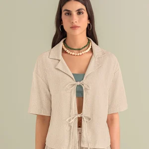 Blusa manga corta en tela tipo lino