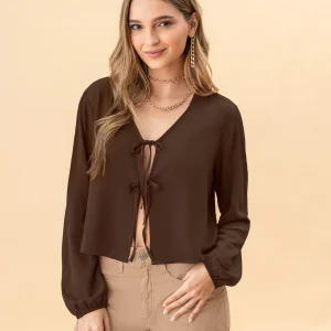 Blusa manga larga con tiras anudables en frente