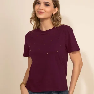 Camiseta manga corta con ojaletes metálicos