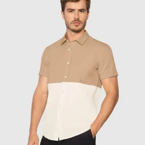 Camisa manga corta con perilla funcional y bloques de color