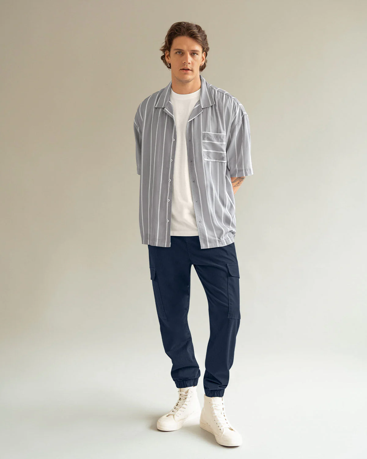 Camisa manga corta silueta oversized - Imagen 6