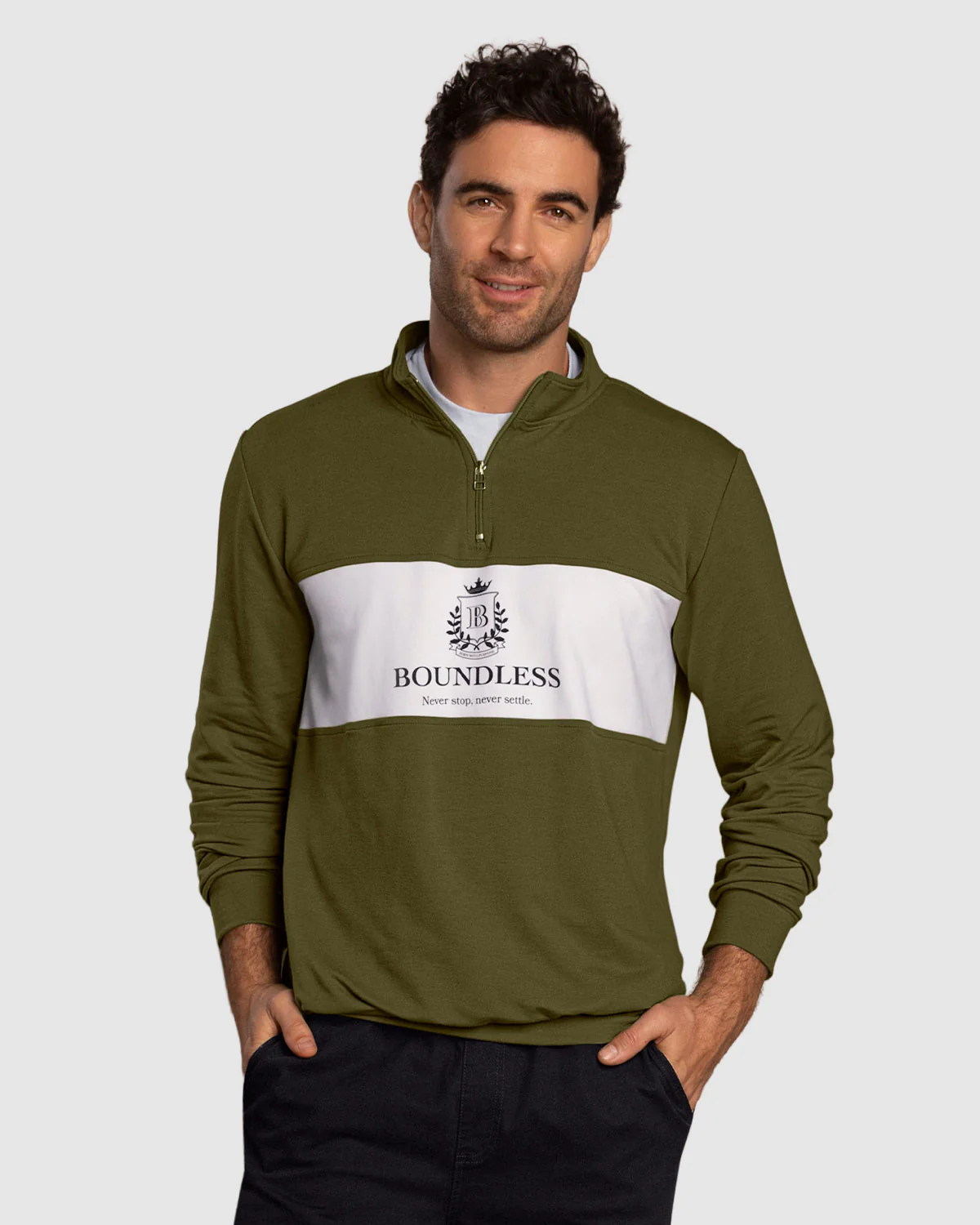 Buzo con cierre y estampado en frente