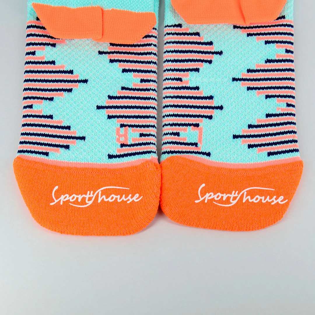 Calcetines Deportivos Técnicos Invisibles de Compresión Sin Costuras. Color Naranja - Imagen 3