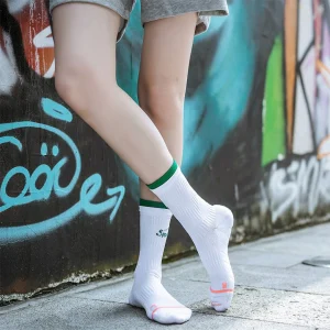 Calcetines Deportivos Técnicos de Anatómicos SPORTS HOUSE. Color Blanco