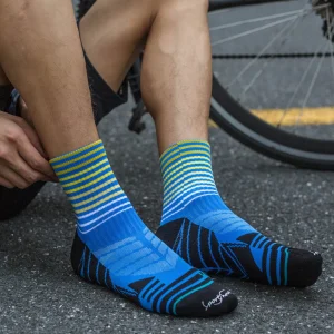 Calcetines para Ciclismo de Hombre con Anatómicos Sin Costuras. Color Azul