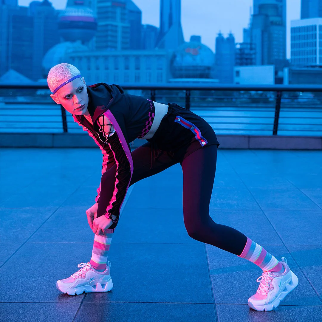 Calcetines Deportivos Técnicos de Compresión Sin Costuras. Color Rojo - Imagen 5